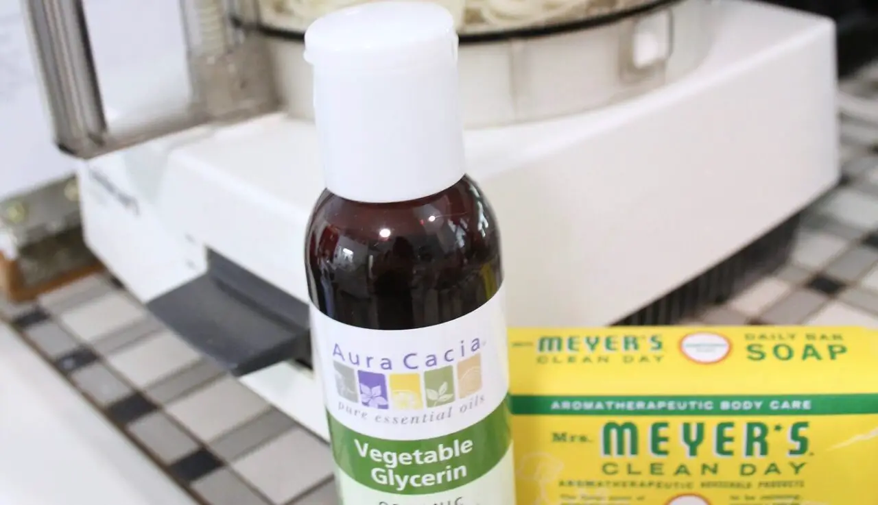 Can Diabetic Dogs Have Vegetable Glycerin? (Explained!)