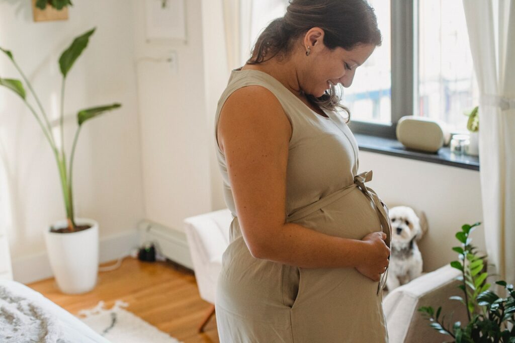 Can You Walk Dog While Pregnant