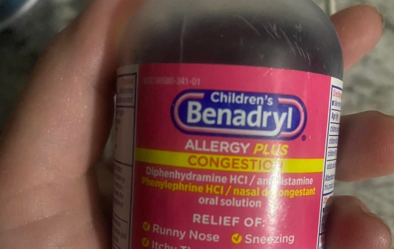 At What Age Can Dogs Have Benadryl: Safe Use & Guidelines